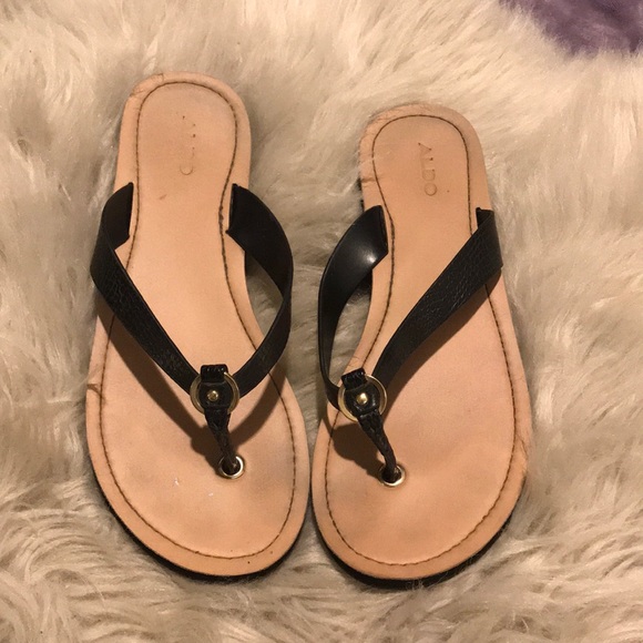 aldo black flip flops